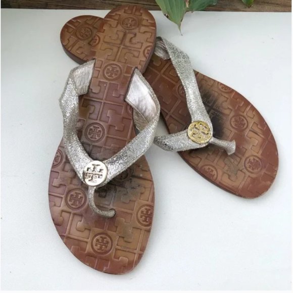 Tory Burch silver with gold tone TB logo women’s sandals size 8.5-9 - Picture 2 of 9